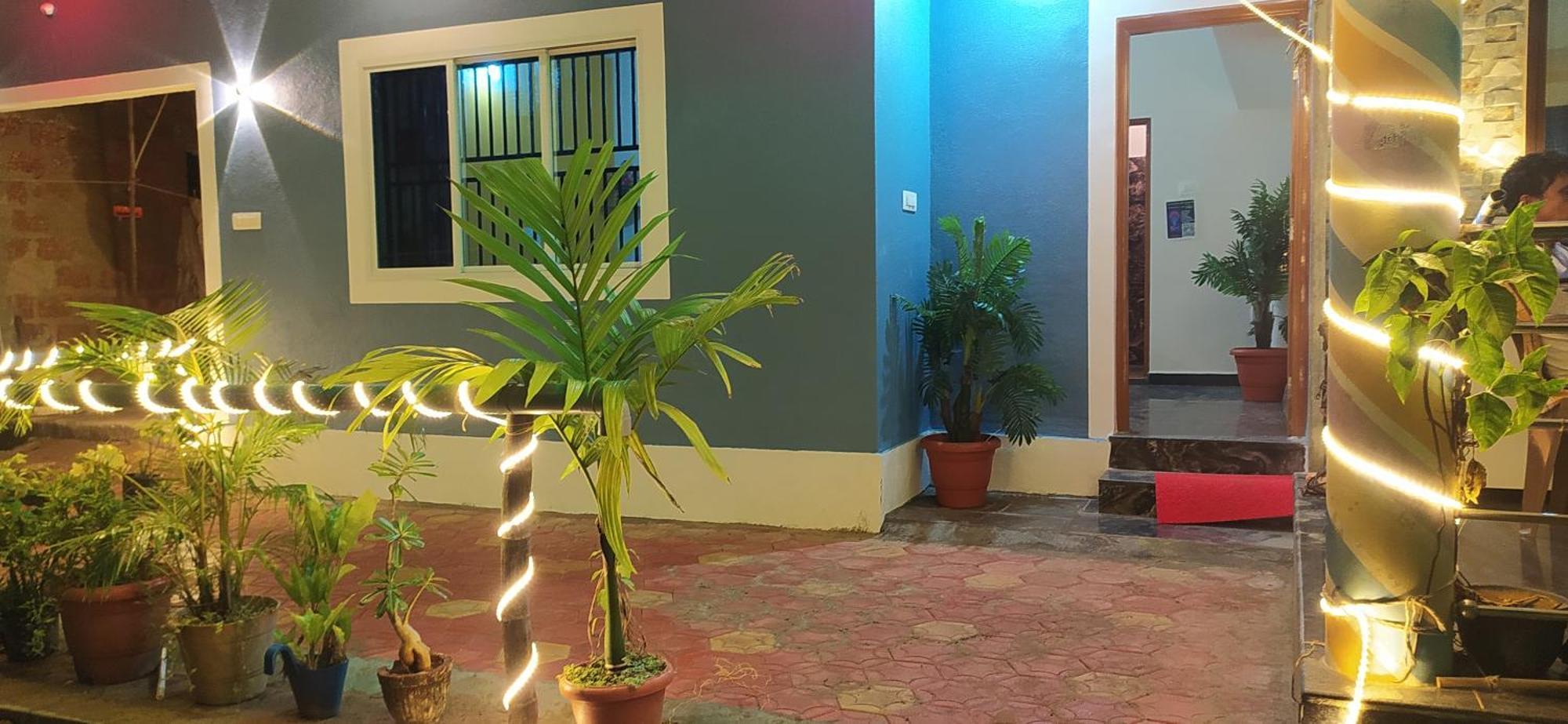 Ratnakar Arundekar Home Stay In Beach Side Ac Room Gokarna  Eksteriør billede