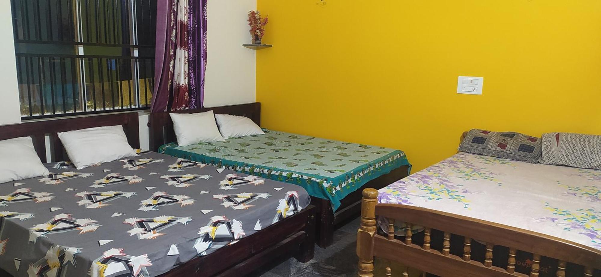 Ratnakar Arundekar Home Stay In Beach Side Ac Room Gokarna  Eksteriør billede