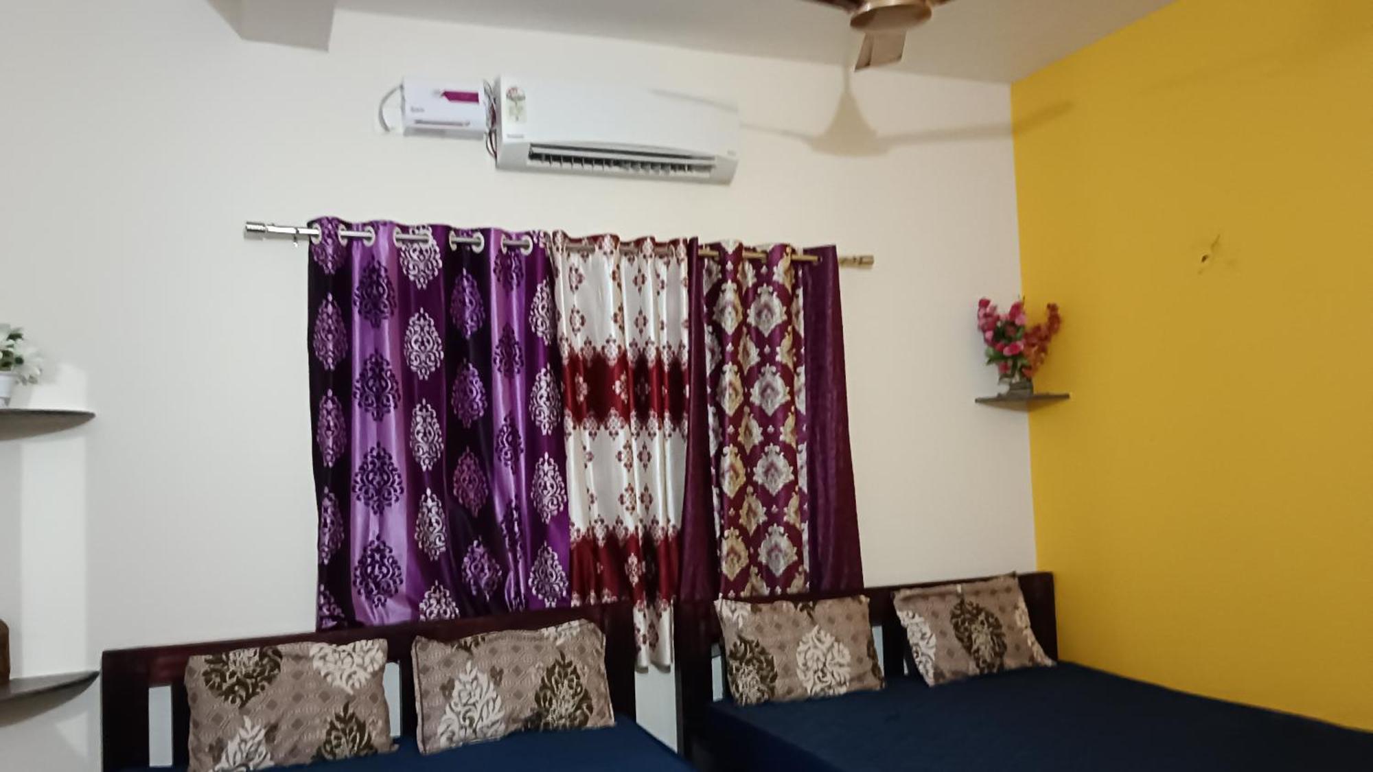 Ratnakar Arundekar Home Stay In Beach Side Ac Room Gokarna  Eksteriør billede